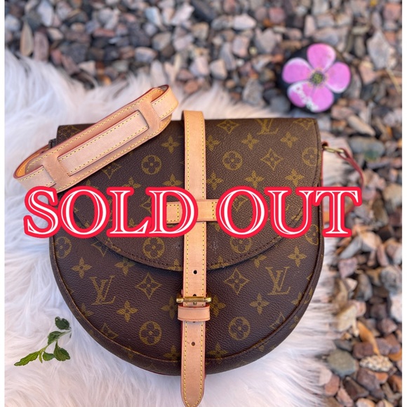 Louis Vuitton Handbags - ❌❌SOLD ❌❌LOUIS VUITTON Crossbody bag